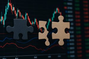 Warner Bros. Discovery Sale Talk Sparks Breakup Trade as Netflix and Comcast Emerge as Strategic Players