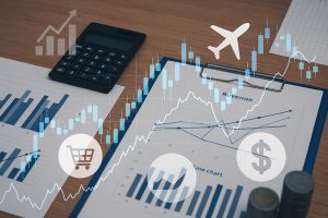 Analyst Calls, Insider Buys and Revenue Surprises Reprice Risk Across Retail, Travel and Financials